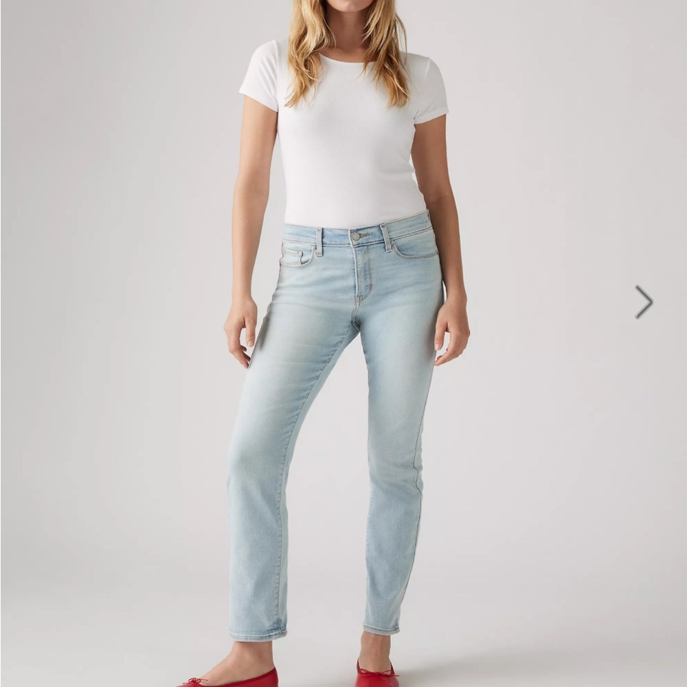 Women’s Levi’s 501 Jeans